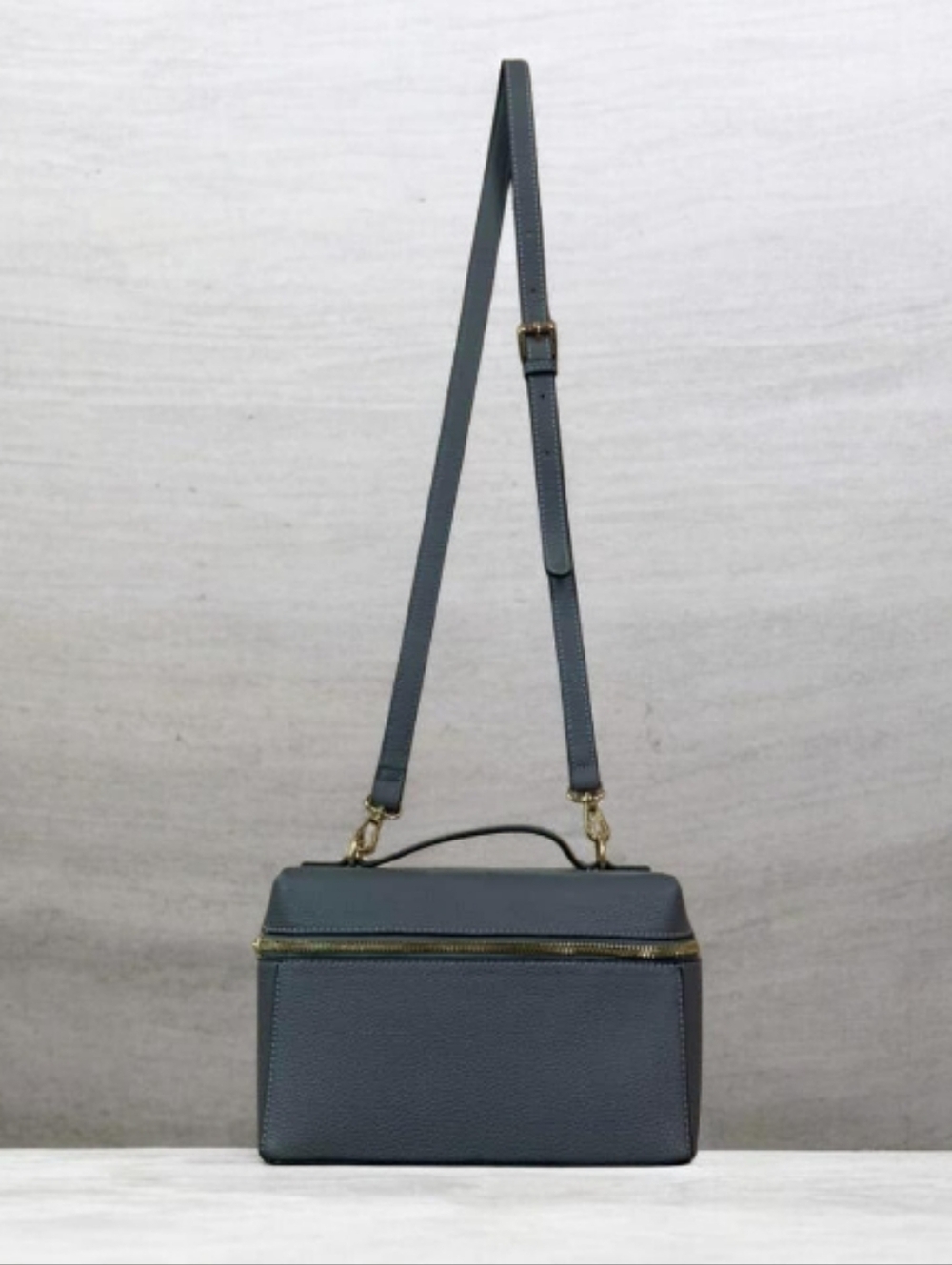 Classic Structured Crossbody Bag in Slate Gray
